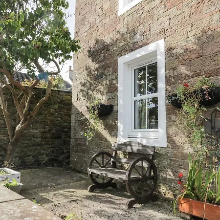 Pear Tree Farm * Bowness-on-Solway